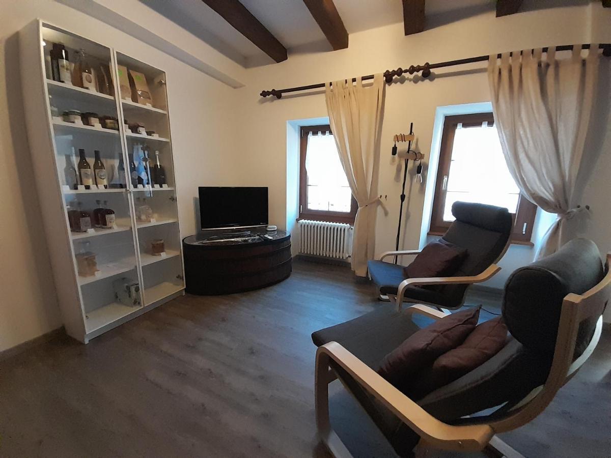 Studio Chez Un Vigneron Au Village Au 2Eme Etage Sans Ascenseur Villeneuve Exteriör bild
